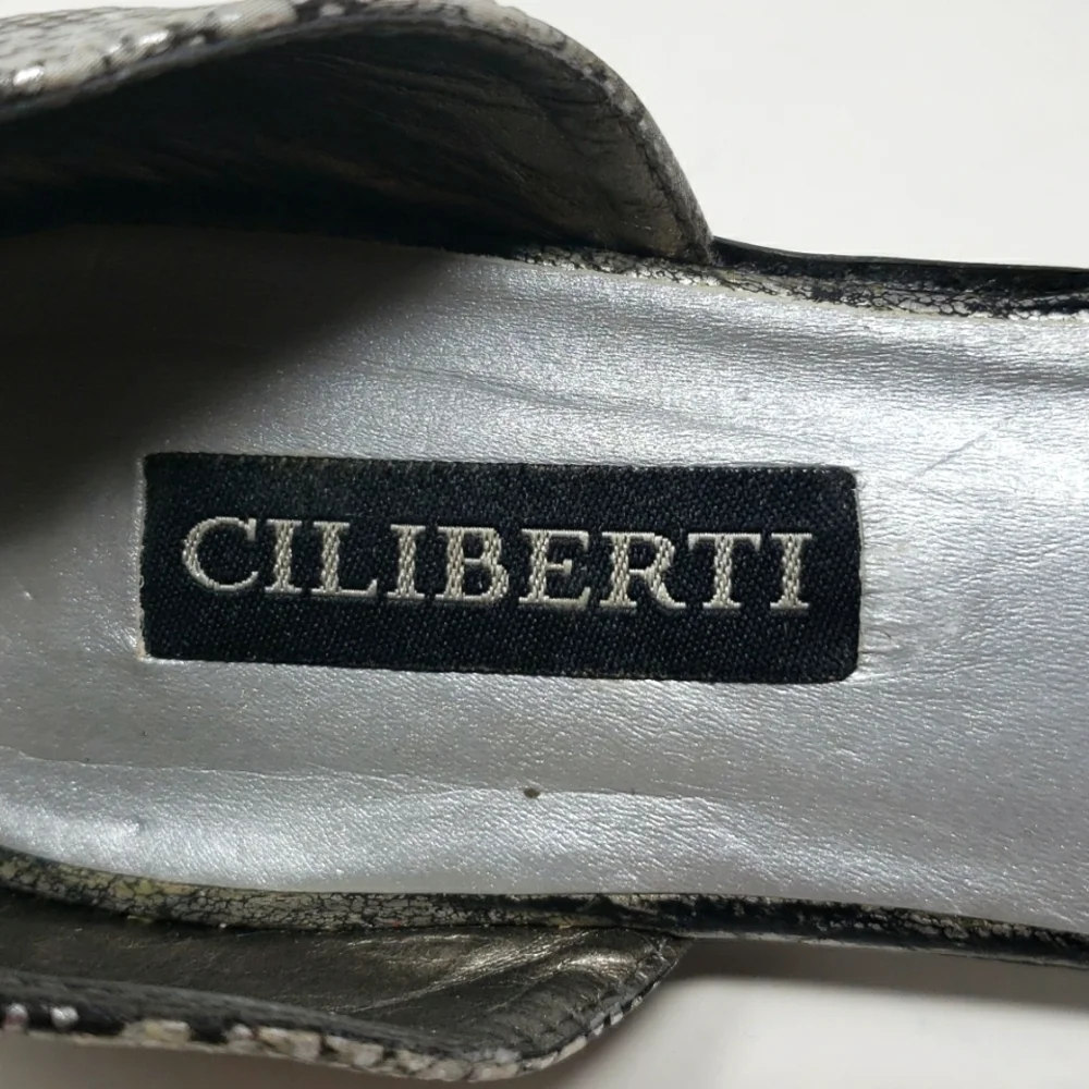 Ciliberti flats size